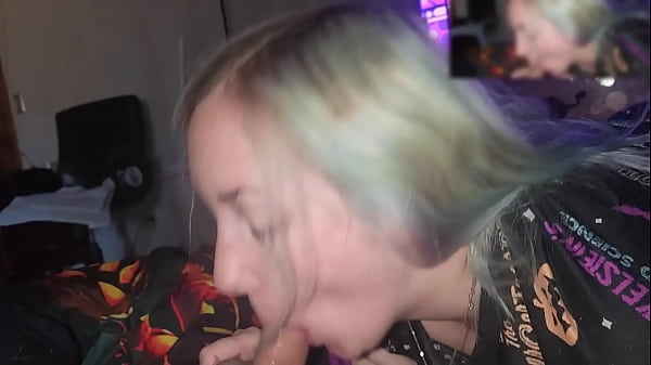 Amateur MILF sucks and fucks in wild sextape! Part 1 of 2