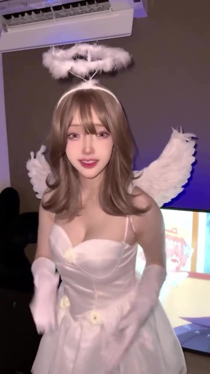 Alalten exposed new porn video showing off her big boobs!!!