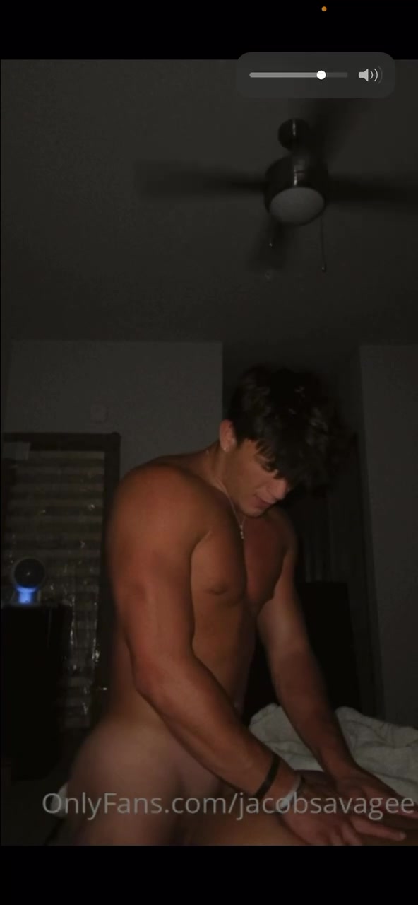 Jacob Savage And Rachel Weaver Sex Tape Is Going Viral