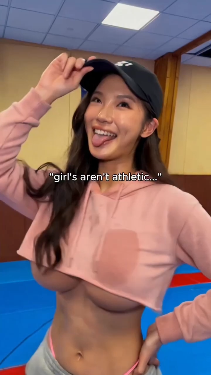 Lacy Kim Aka Lacy99k Nude Shows Off Her Hot Body